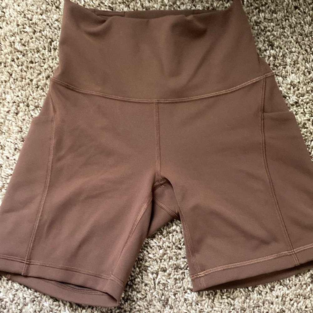 Lululemon Brown Shorts Wunder Train High Rise Shorts- 6” (Size 4)
